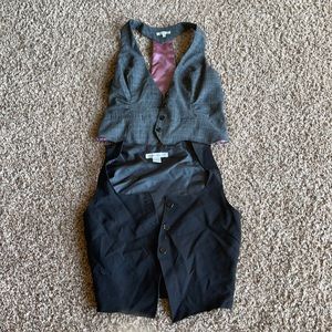 2 Vests both size L